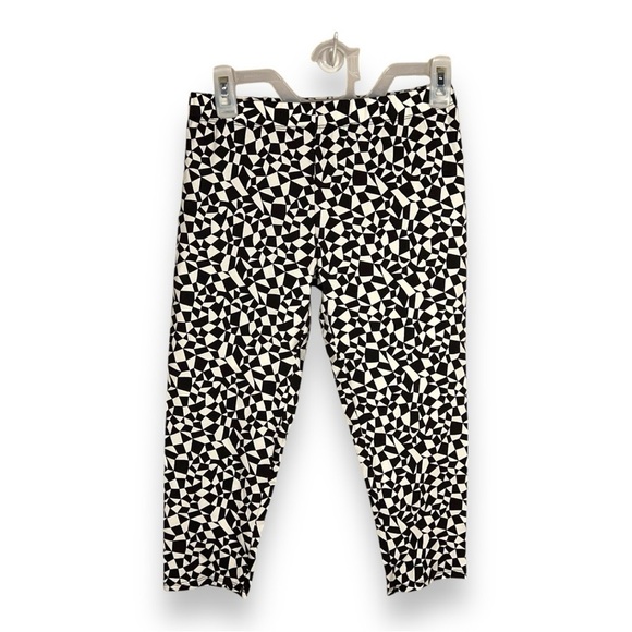 SMALL BLACK WHITE GEOMETRIC PRINT CROPPED LEGGINGS ELASTIC WAIST - Picture 1 of 11